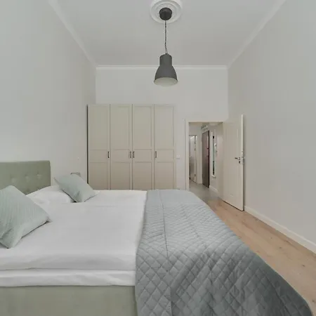 아파트 Pilsudskiego Stylish By Renters 브로츠와프